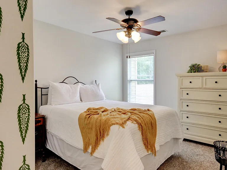 816 Dunbar Cave Rd — Photo 16