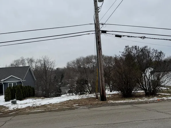 402 20th St SW, Rochester, MN 55902