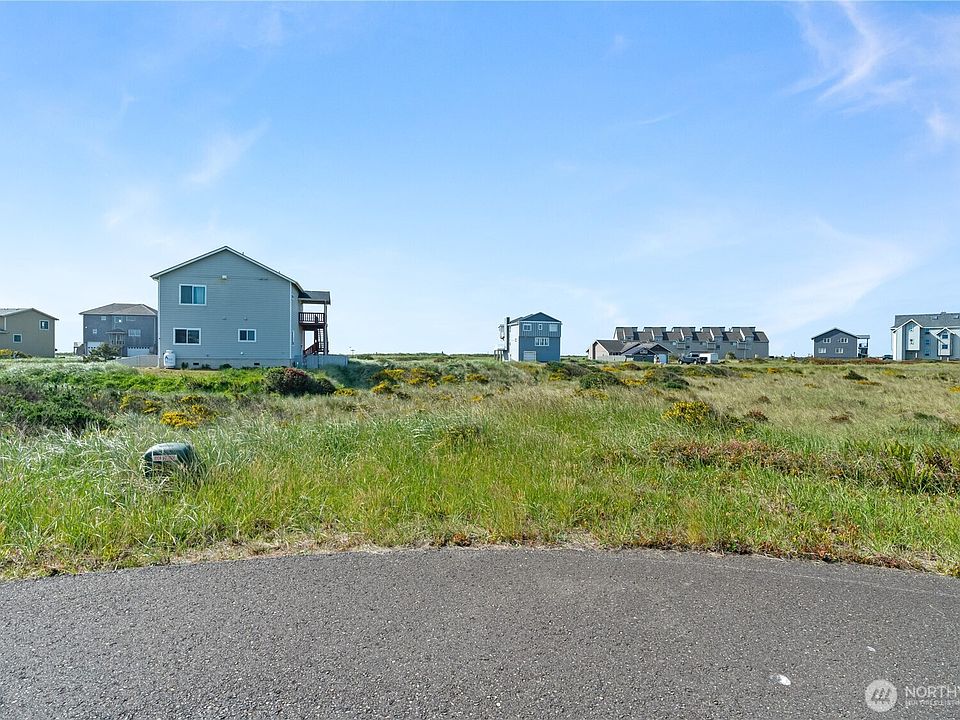 1st image of 471 Hilo Court