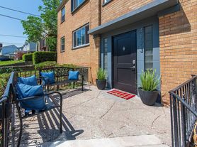 Pax- Paxton Woods 4173