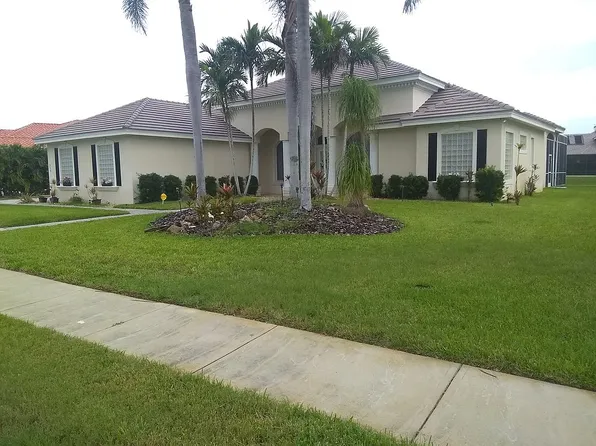 312 Flanders Dr, Indialantic, FL 32903