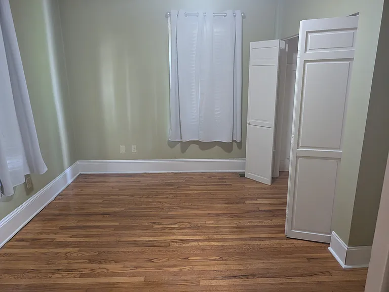 203 Bennett St — Photo 2