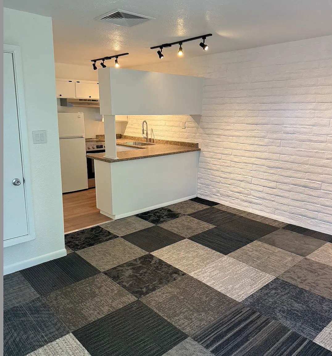 1 bed, 450 sqft, $1,000 — Photo 1