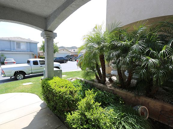 3rd image of 31321 Castaic Oaks Ln
