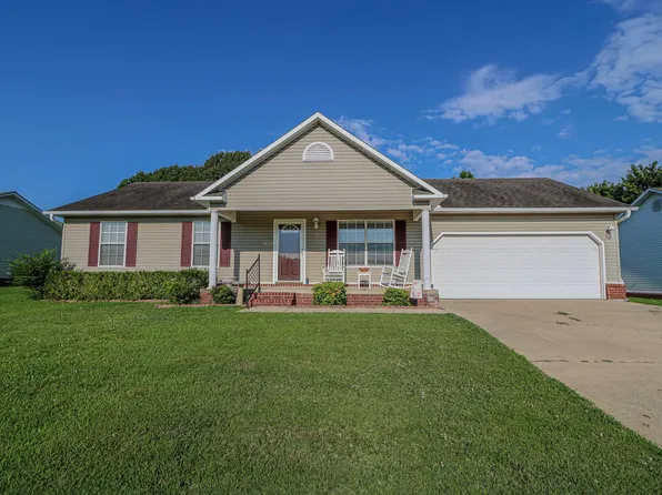 1902 S 10th St, Paragould, AR 72450