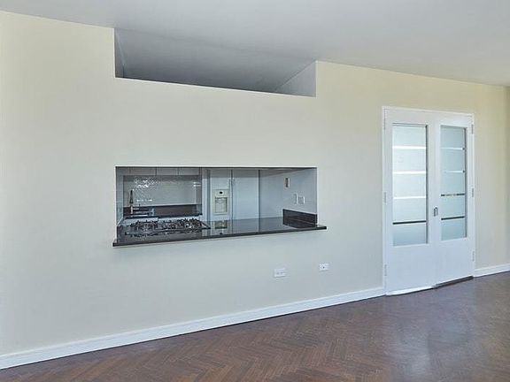 2nd image of 360 E 88th St APT 37B