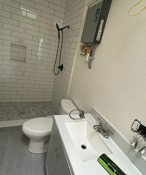 6519 SE Foster Rd #A — Photo 2