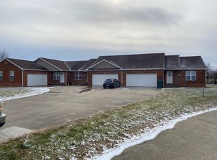 2879 S Orchard Ave, Bolivar, MO 65613