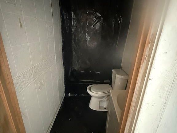 4th image of 747 E 28th St