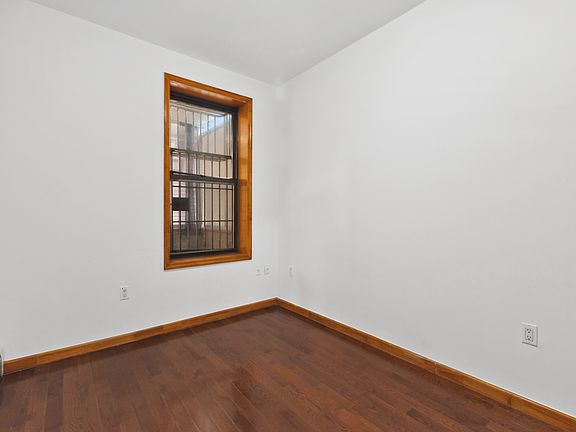 3rd image of 355 E 16th St #2L