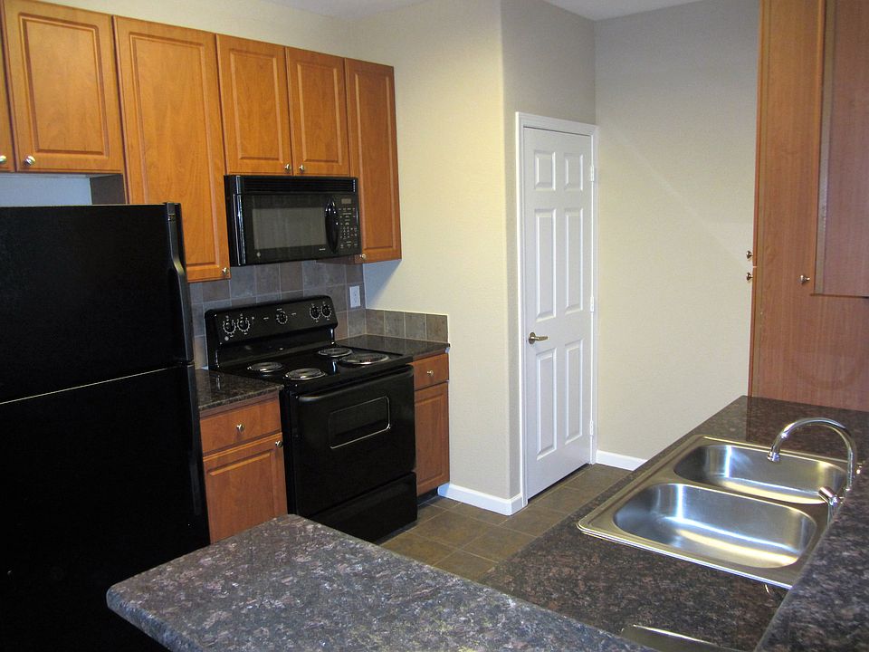 1st image of 600 13th St Unit 443