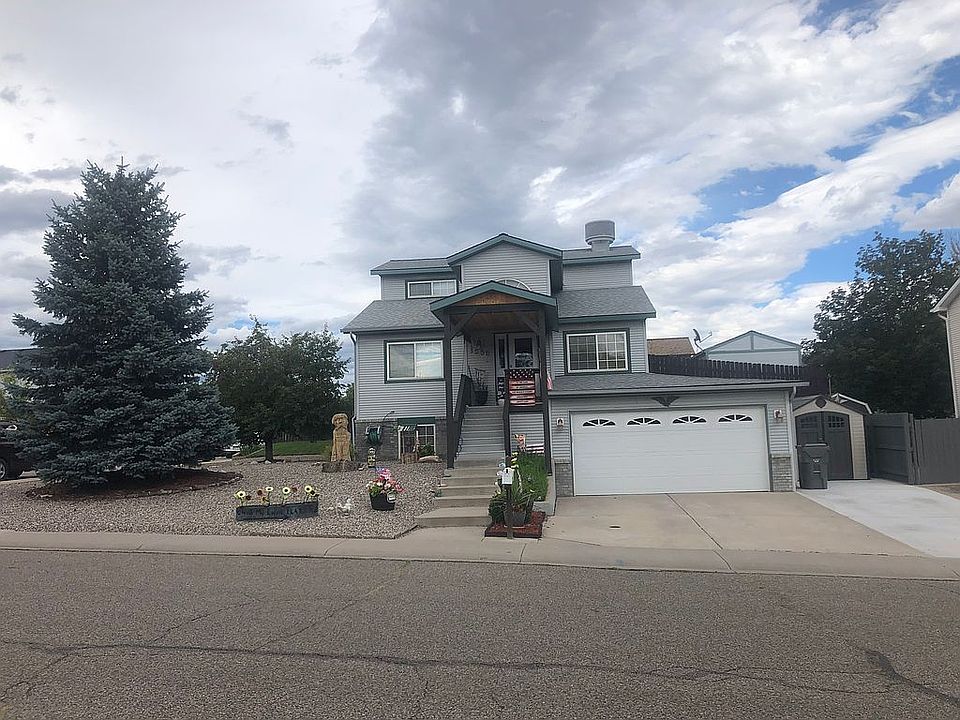 2nd image of 1550 E 12th St
