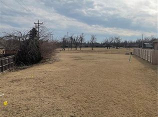 11800 SW 23rd St, Yukon, OK 73099