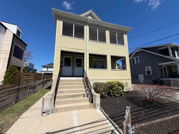 25 Conwell St, Somerville, MA 02143