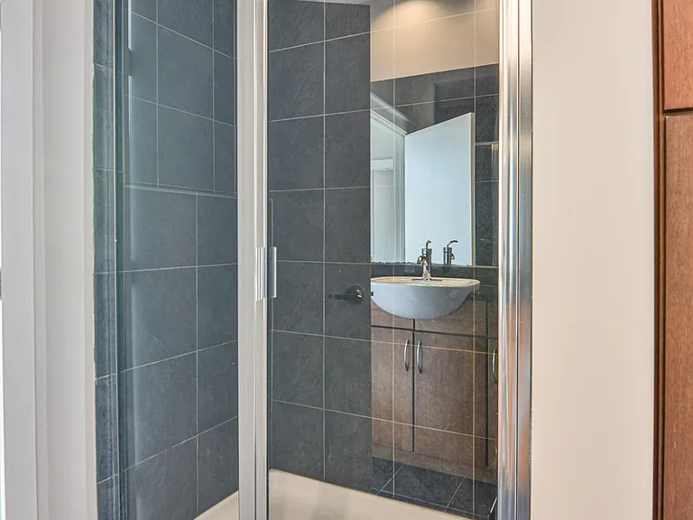 535 S Upper St #402 — Photo 13