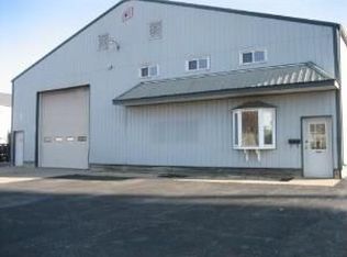 1347 East St, Morris, IL 60450