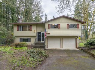15590 S Holcomb Blvd, Oregon City, OR 97045
