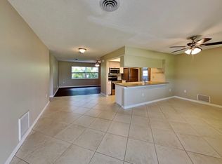 36 Oakland Hills Pl, Rotonda West, FL 33947