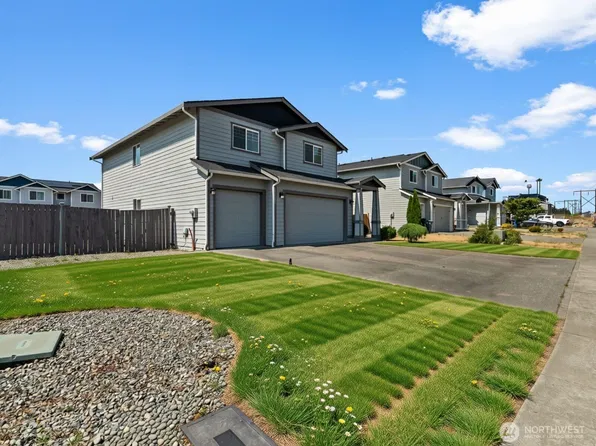 16514 45th Avenue E, Tacoma, WA 98446
