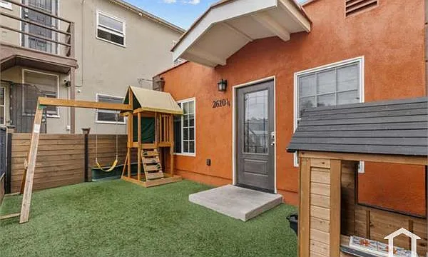 2 bed, $3,100 — Photo 2