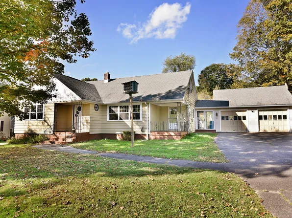 313 French Street, Watertown, CT 06795
