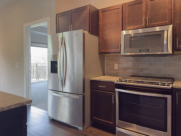 Red44 Luxury Apartments | Specials Available — Photo 85