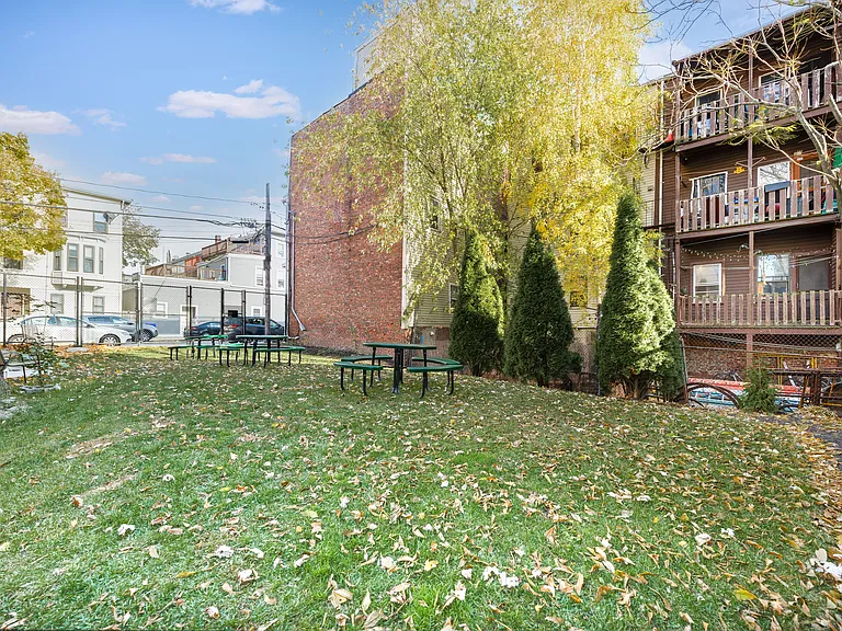 128 Tudor St #D — Photo 20