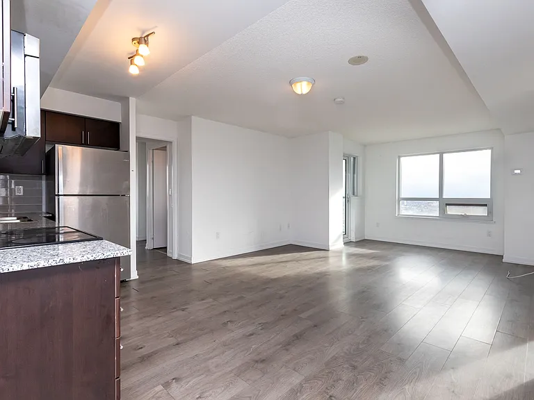 1410 Dupont St — Photo 18