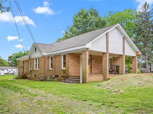 310 Wood St, Gibsonville, NC 27249
