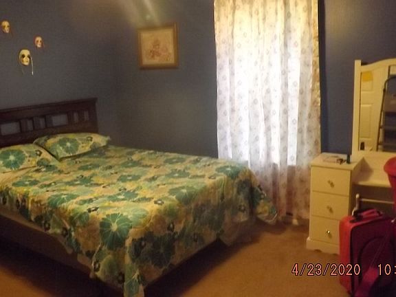 5th image of 216 Leram St