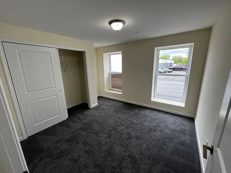 883 Broadway — Photo 31