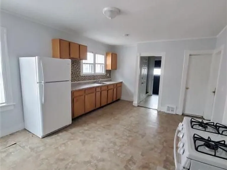 92 Carmel St #2 — Photo 4