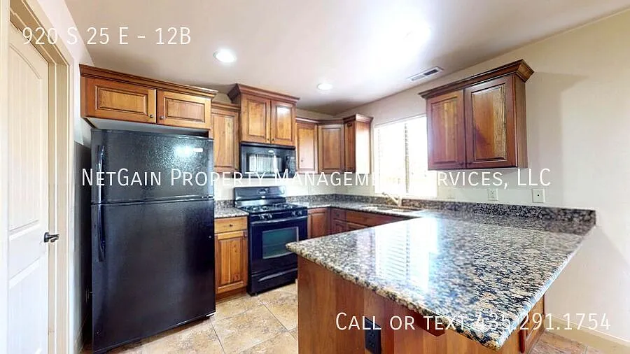 3 bedroom Trailside Unit — Photo 3