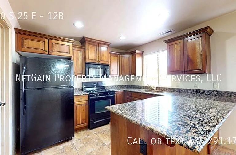 920 S 25 E #12B — Photo 3