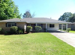 1019 E Worthey Rd, Gonzales, LA 70737