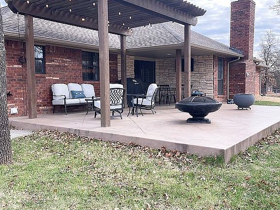 Extended Patio w/Pergola