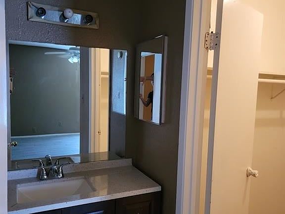 5th image of 12615 Brookglade Cir Unit 213