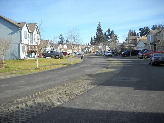 2nd image of 1424 186th Street Ct E