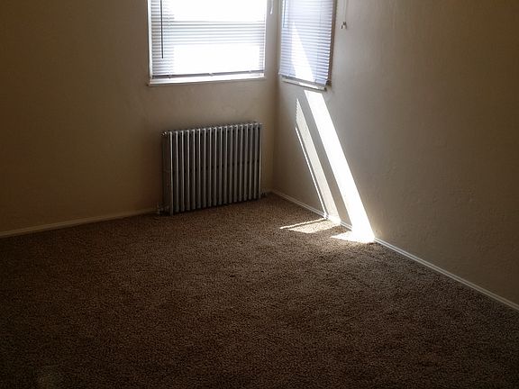 10' x 12' big bedroom