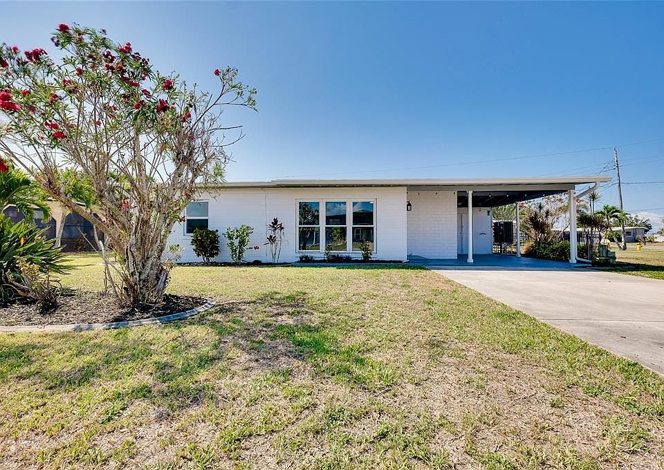1st image of 140 POINSETTIA CIRCLE NE