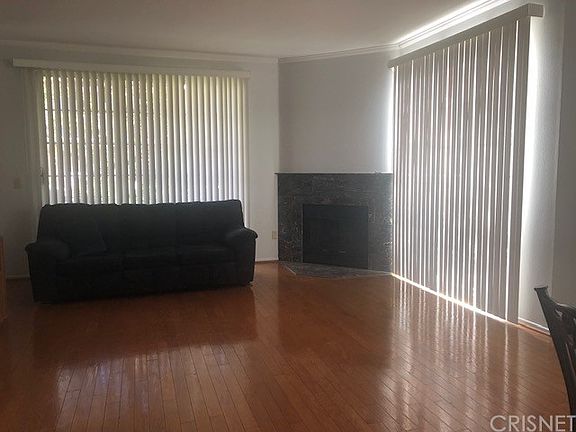 3rd image of 24129 Del Monte Dr