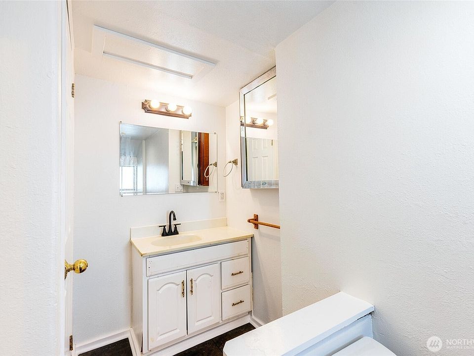 1st image of 1102 N Sheridan Ave APT B