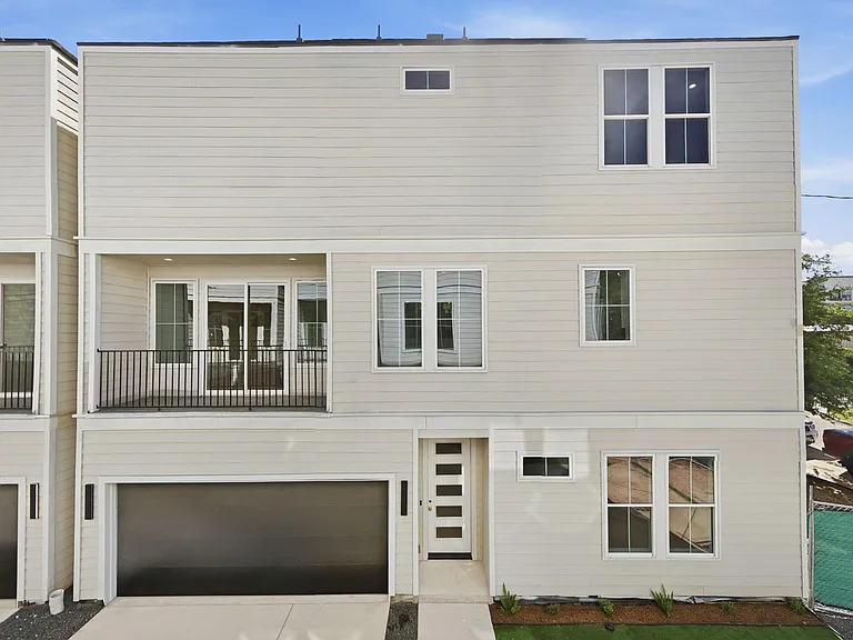 2212 Lou Ellen Ln #C — Photo 47