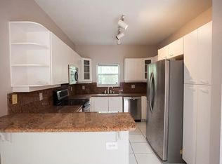 1211 Weeping Willow Way, Hollywood, FL 33019