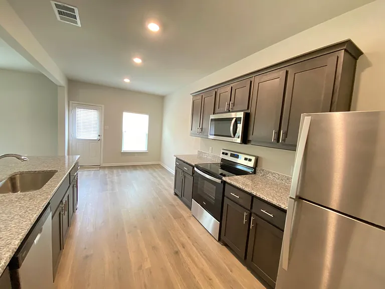 6409 Texas Bluebell Dr — Photo 14
