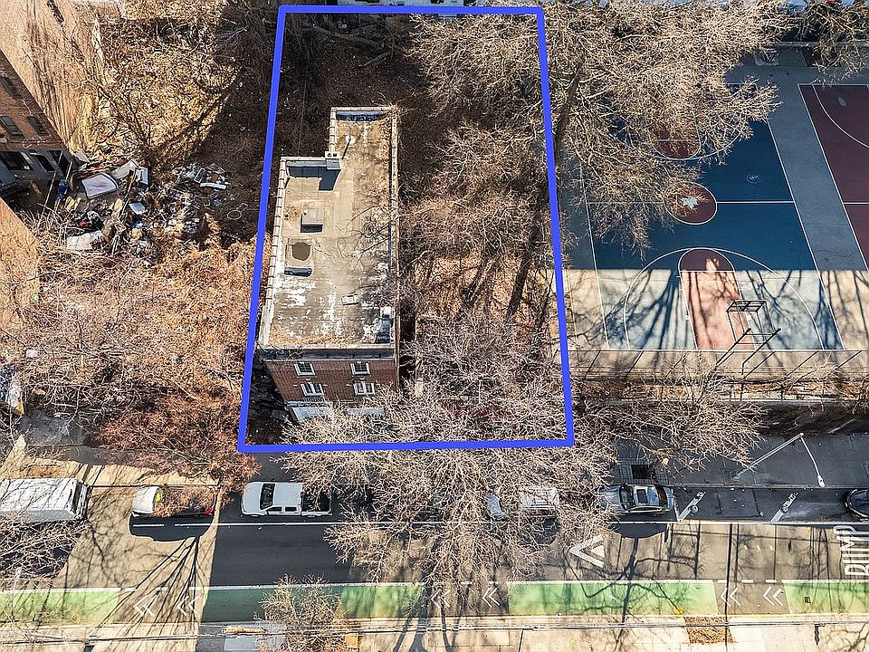 2nd image of 1328 University Ave