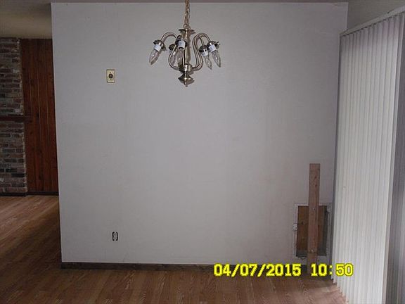 3rd image of 212 N Schnoor Ave
