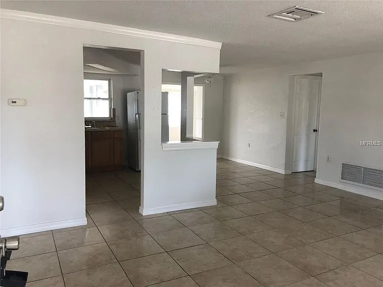 10110 Cherry Creek Ln — Photo 4