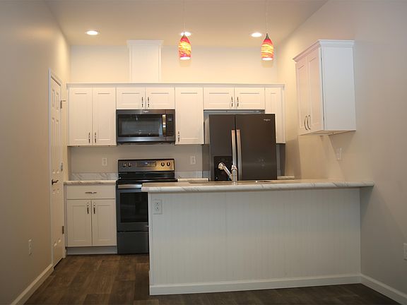 3rd image of 14 E Bayard St APT 3