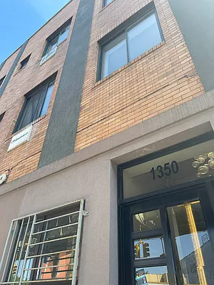 Rented by Lodger Corp | media 32